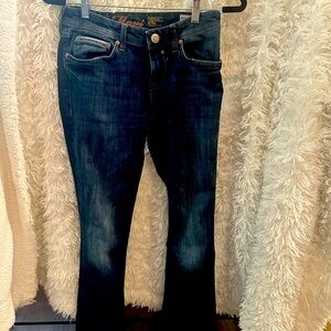 Mavi and Co. Jeans 26/32 Moly Mid Rise Classic Boot Cut. Good Used Condition.